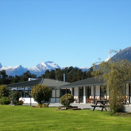 Heritage Park Lodge Haast Esterno foto