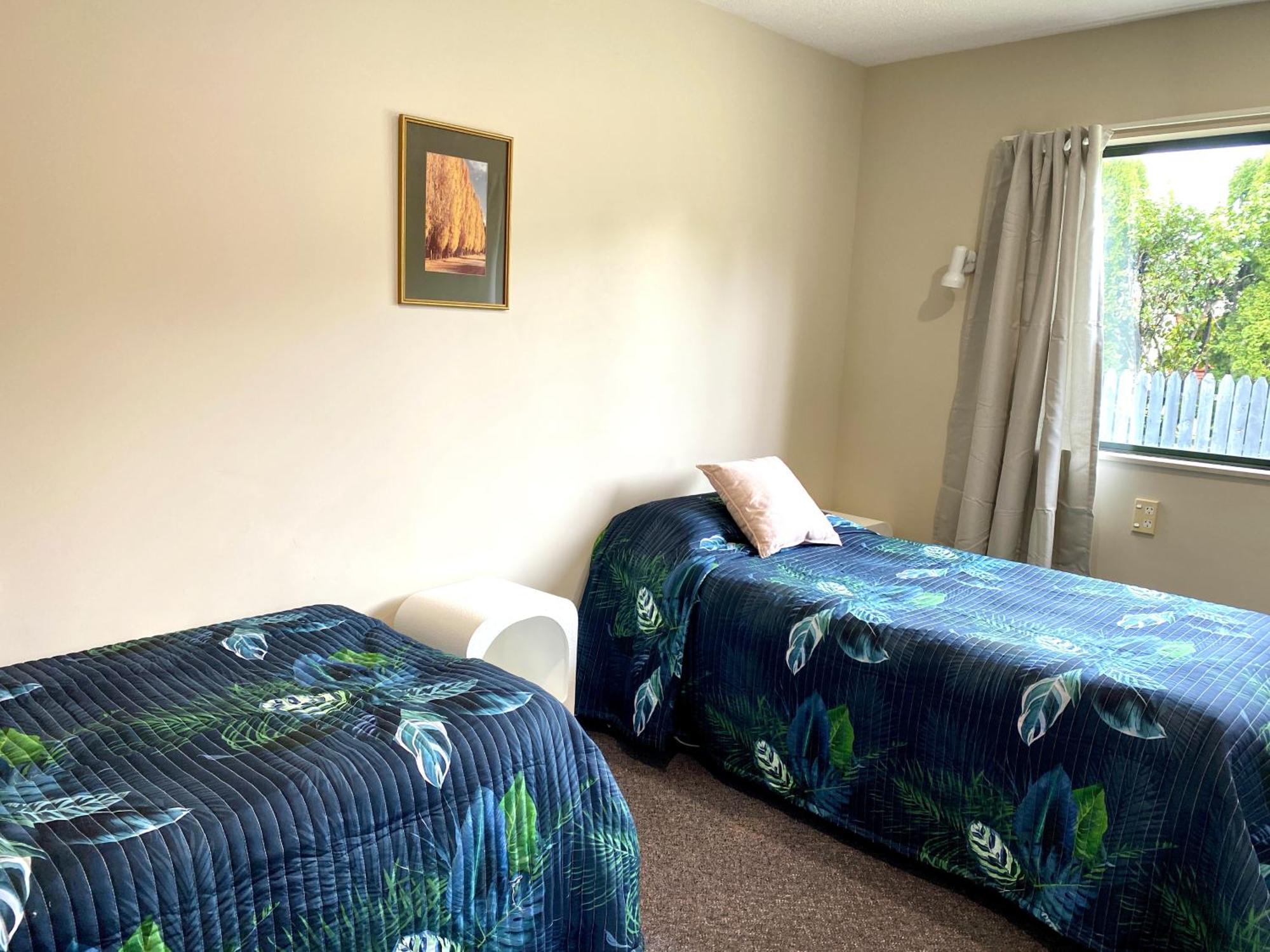 Heritage Park Lodge Haast Esterno foto