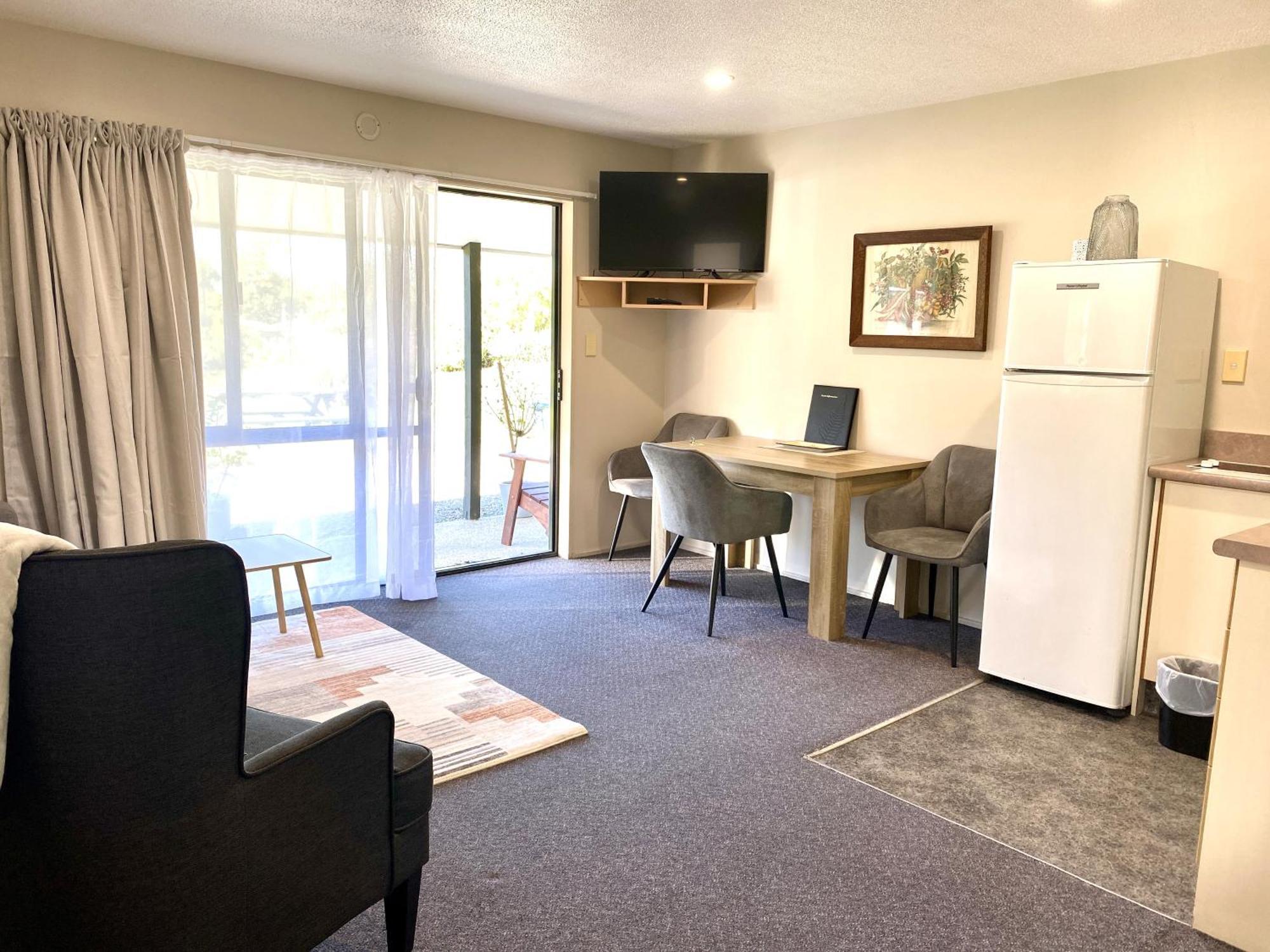 Heritage Park Lodge Haast Esterno foto
