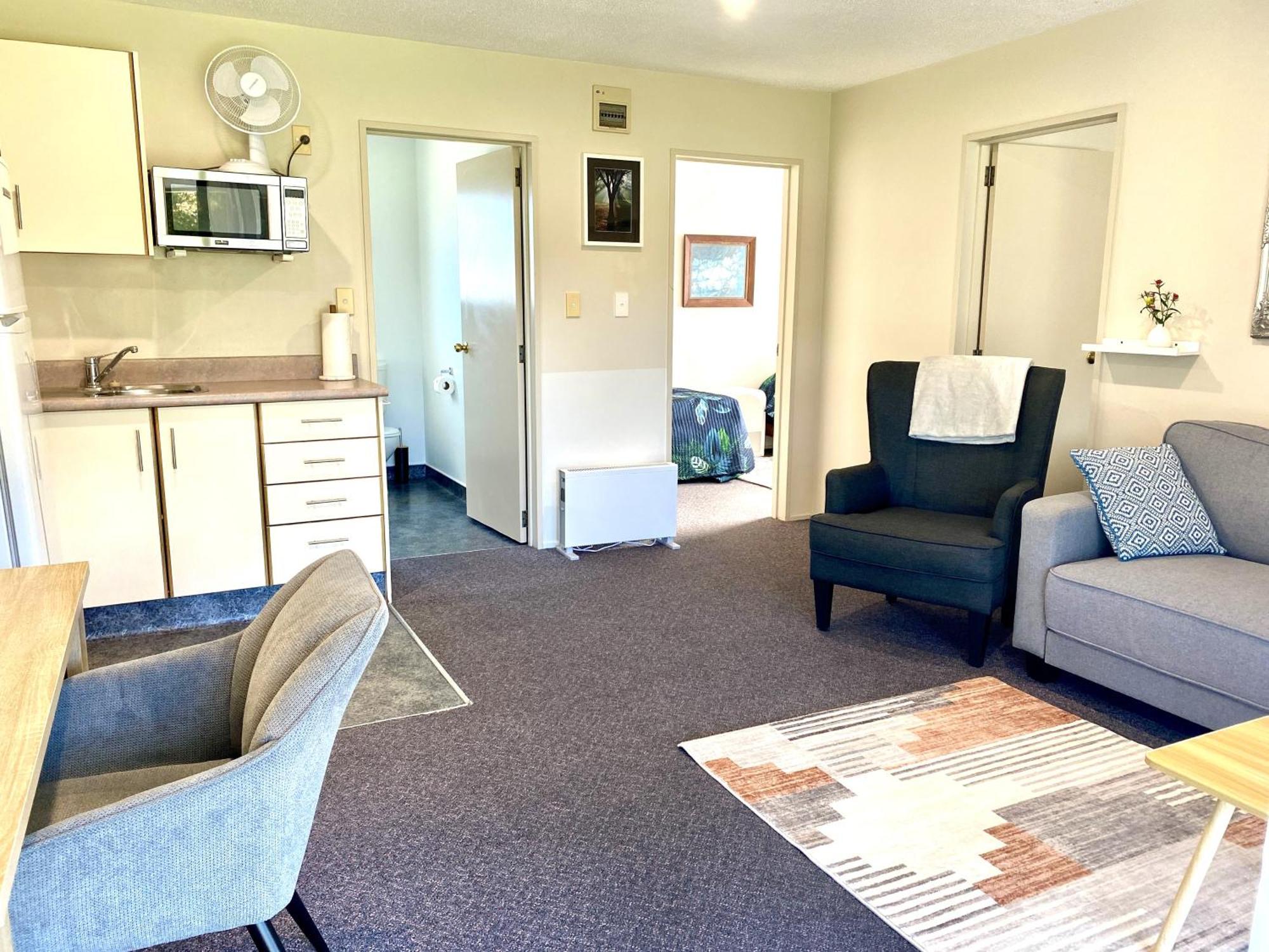 Heritage Park Lodge Haast Esterno foto