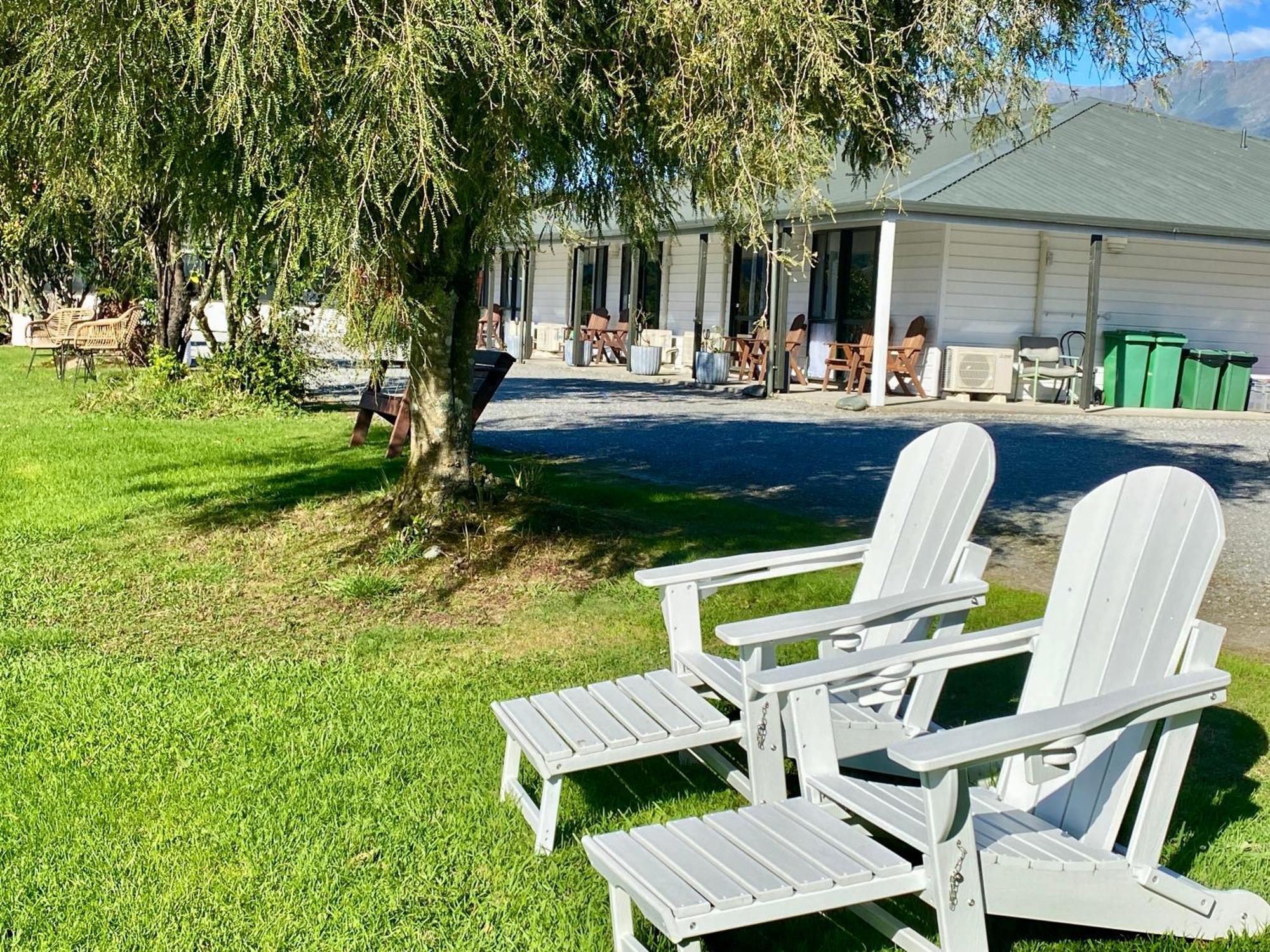Heritage Park Lodge Haast Esterno foto