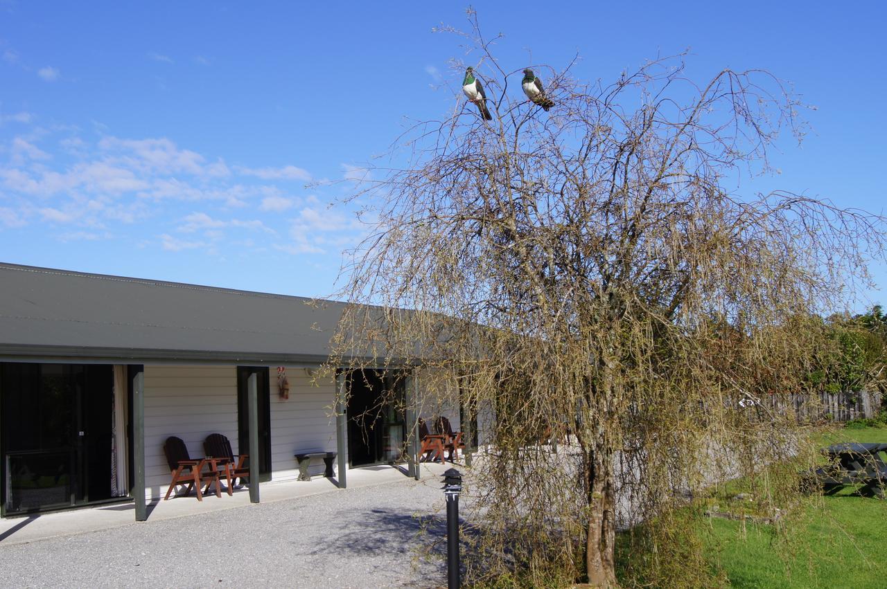 Heritage Park Lodge Haast Esterno foto