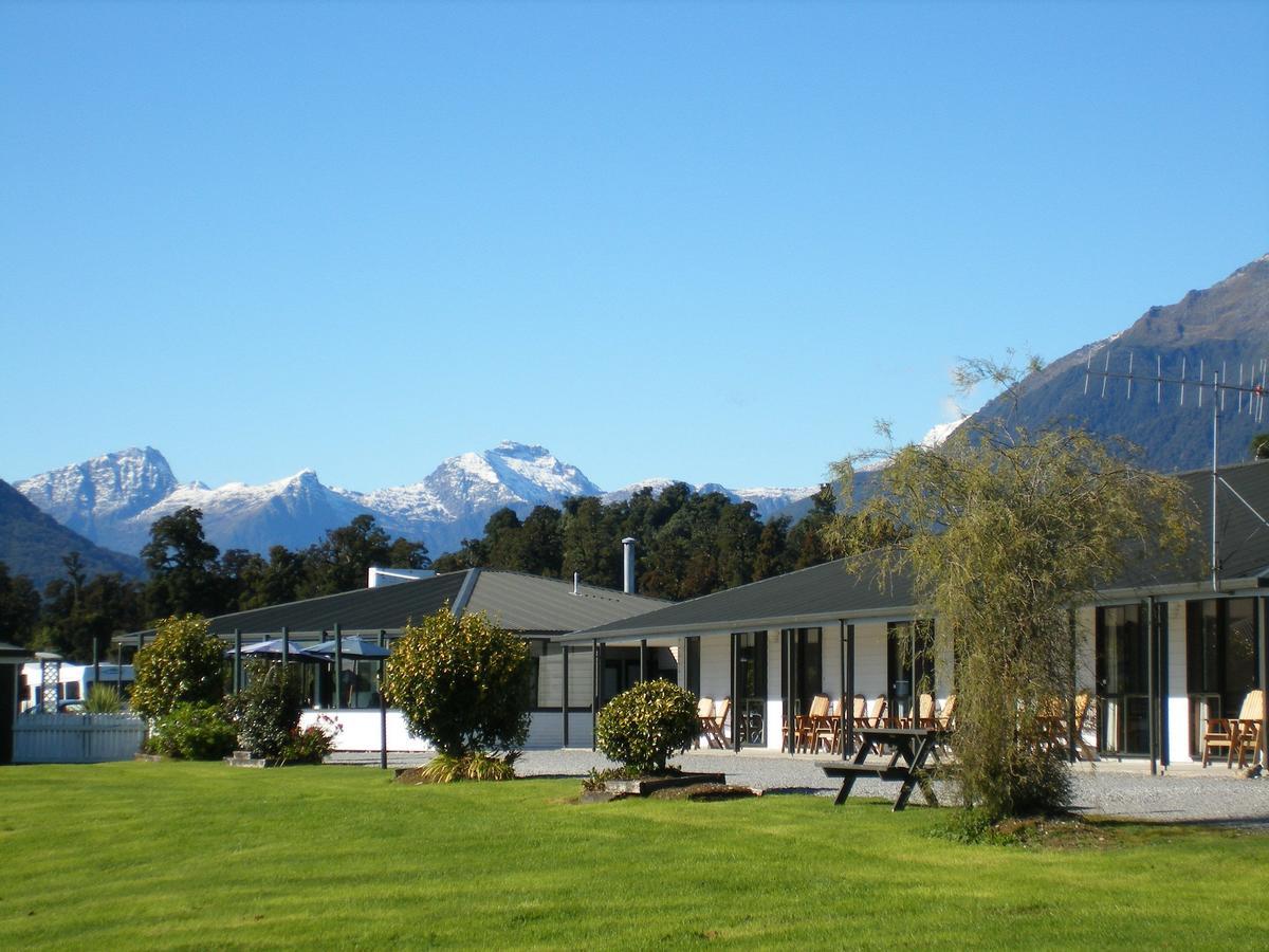 Heritage Park Lodge Haast Esterno foto