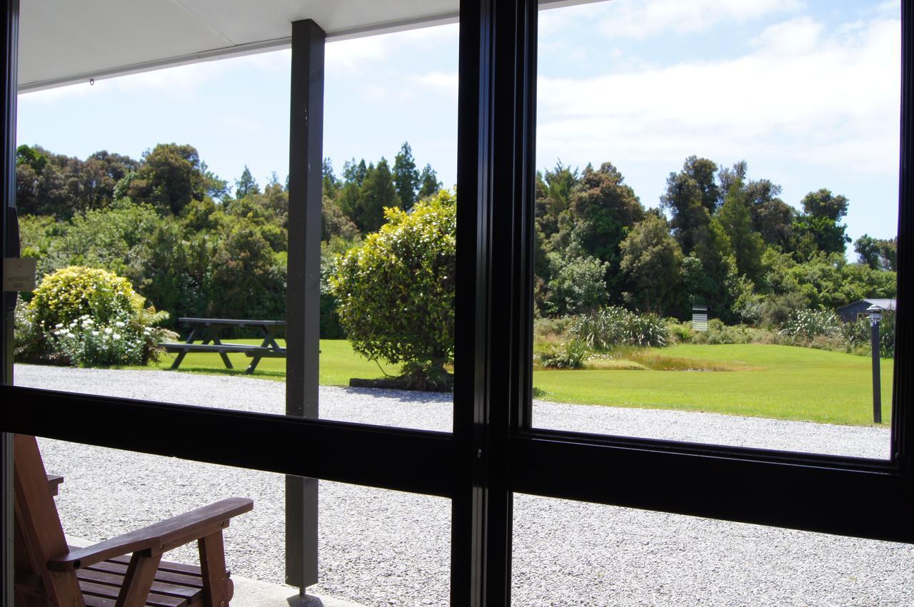 Heritage Park Lodge Haast Esterno foto